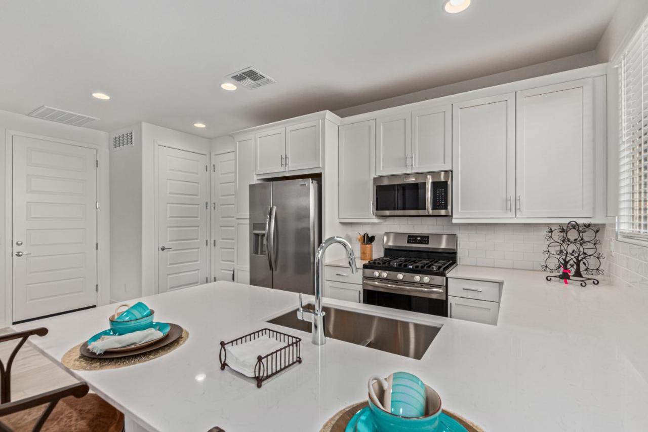At Your Service - Modern Amenities, Urban Location, Sophisticated Style Phoenix Eksteriør billede